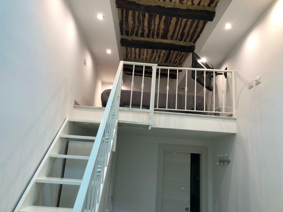 La Casina Di Lia In Via Dei Tribunali Neapol Zewnętrze zdjęcie